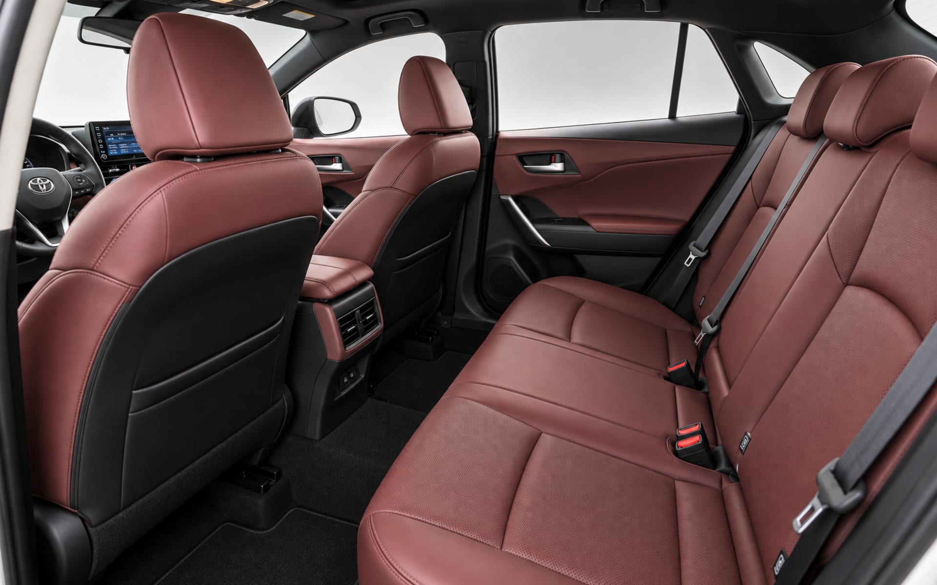 Toyota Corolla Cross 2024 for rent in Dubai photo 5