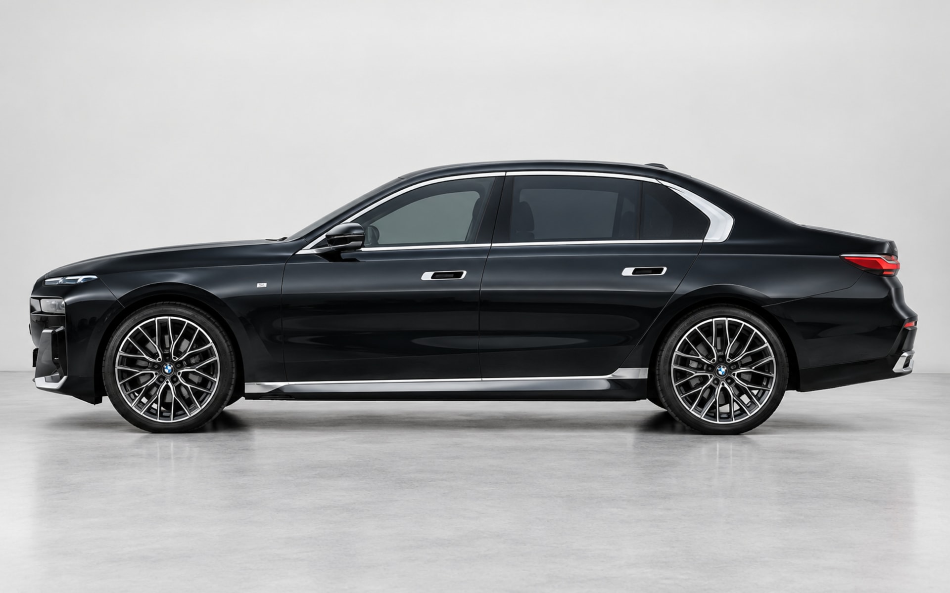 BMW 735i 2025 for rent in Dubai photo 2