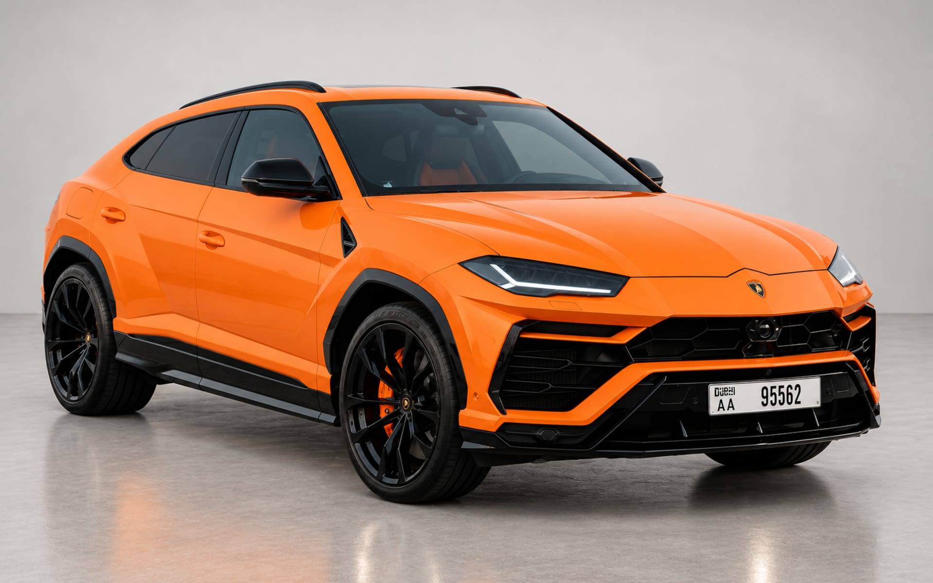 Lamborghini Urus image 1