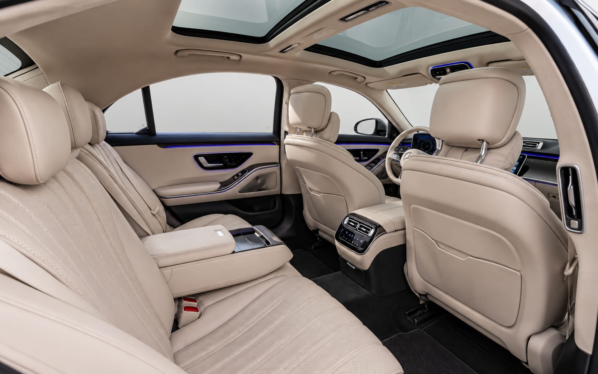 Mercedes-Benz S 500 2025 for rent in Dubai photo 5