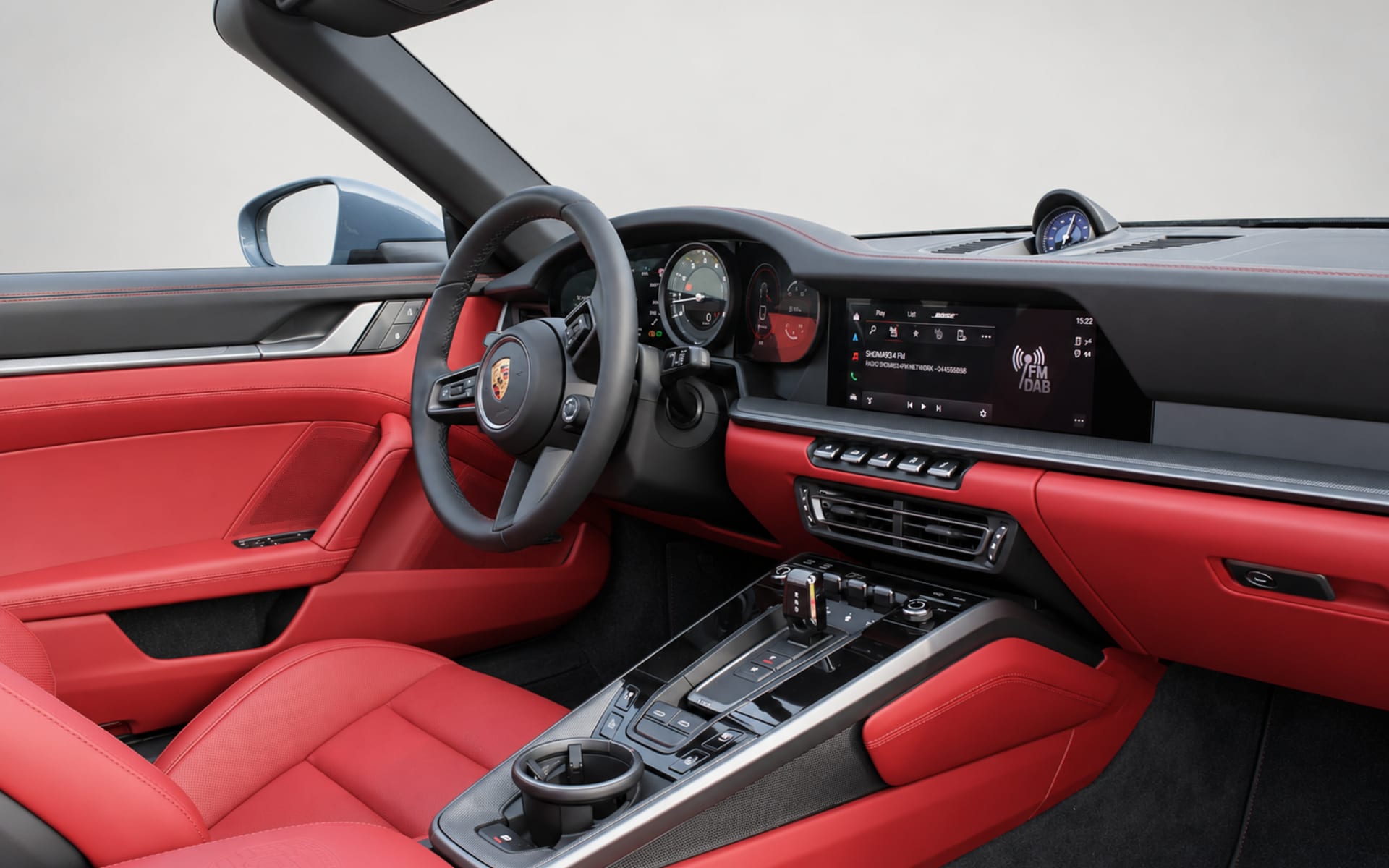 Porsche 911 Targa 2024 for rent in Dubai photo 4