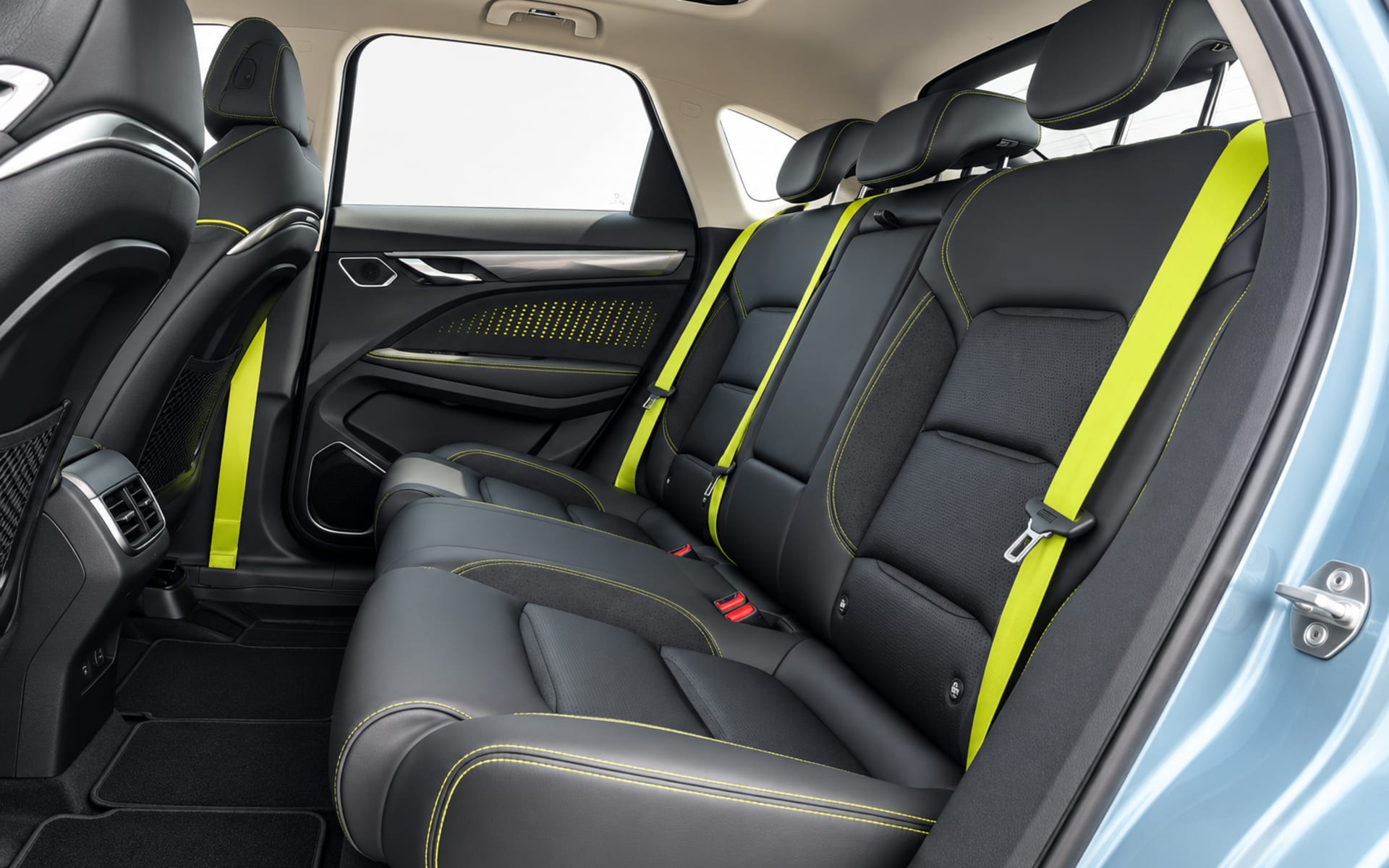 Geely Tugella 2024 for rent in Dubai photo 6