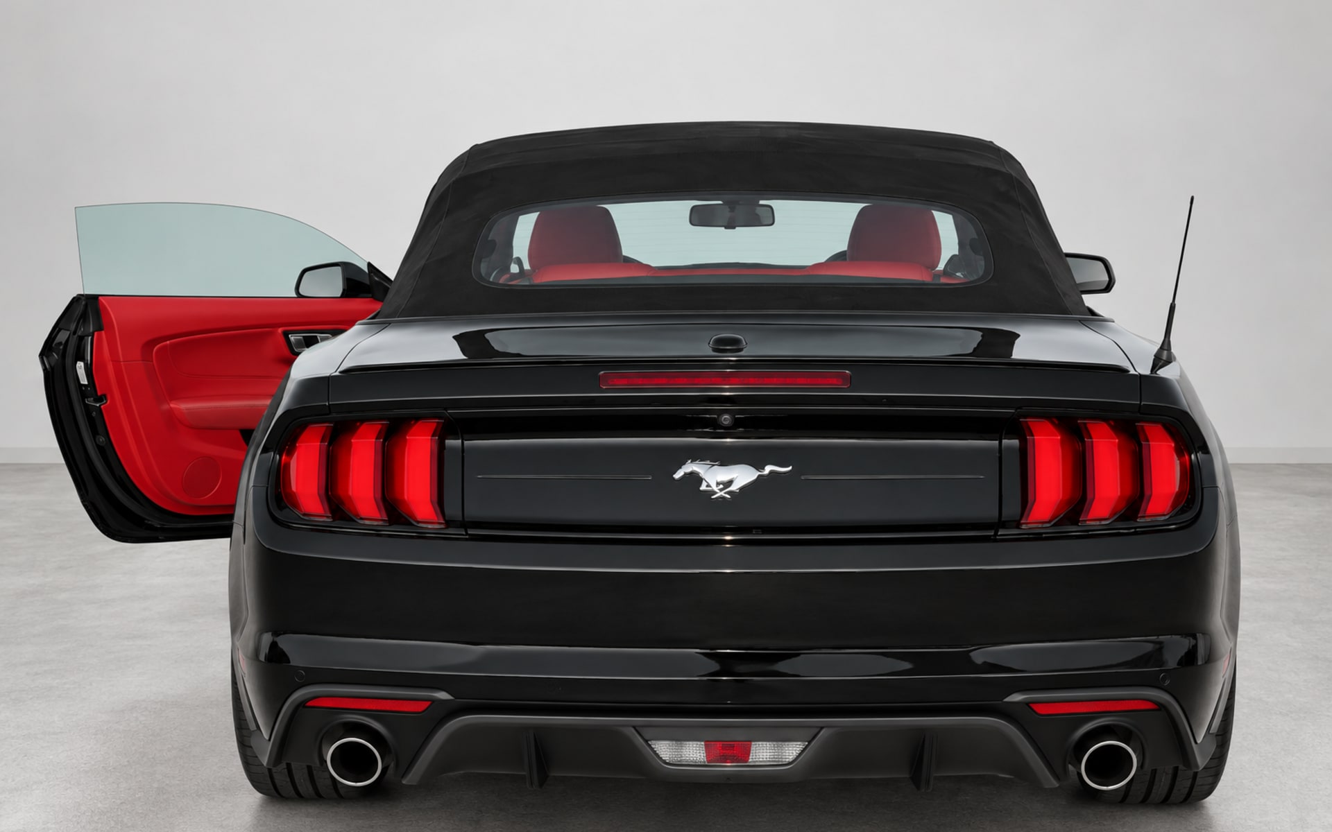Ford Mustang 2021 for rent in Dubai photo 3