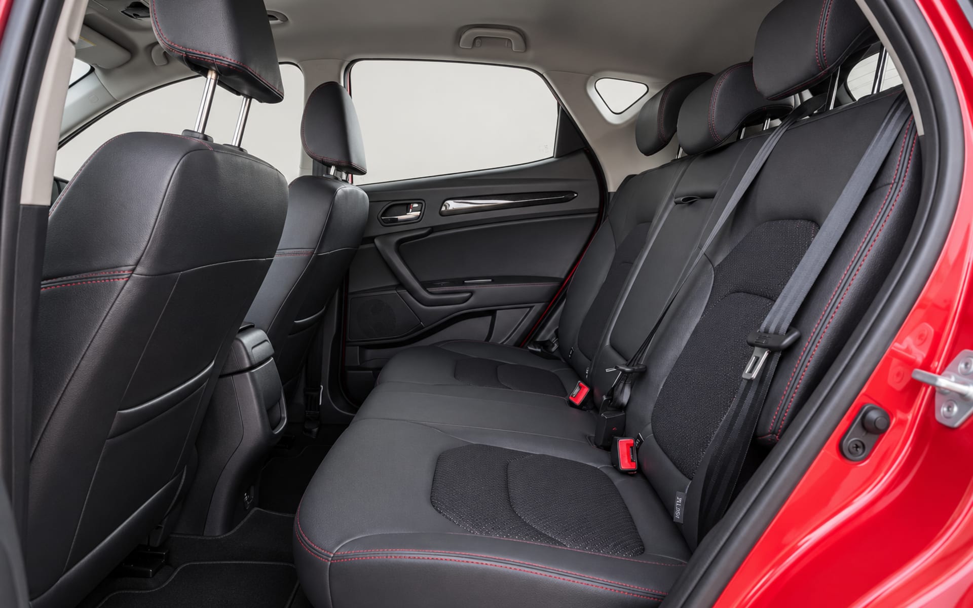 JAC S3 2023 for rent in Dubai photo 5