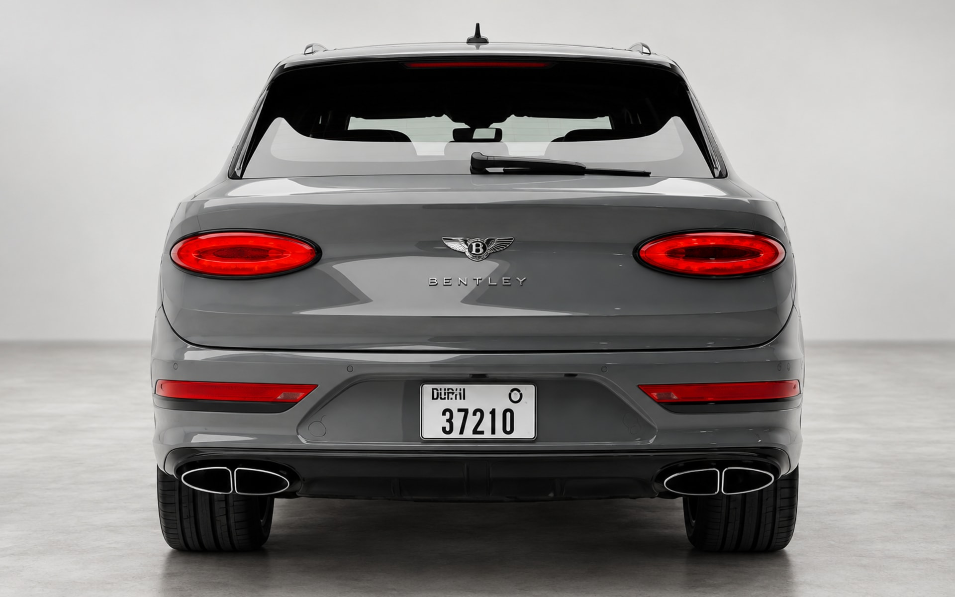 Bentley Bentayga 2024 for rent in Dubai photo 3