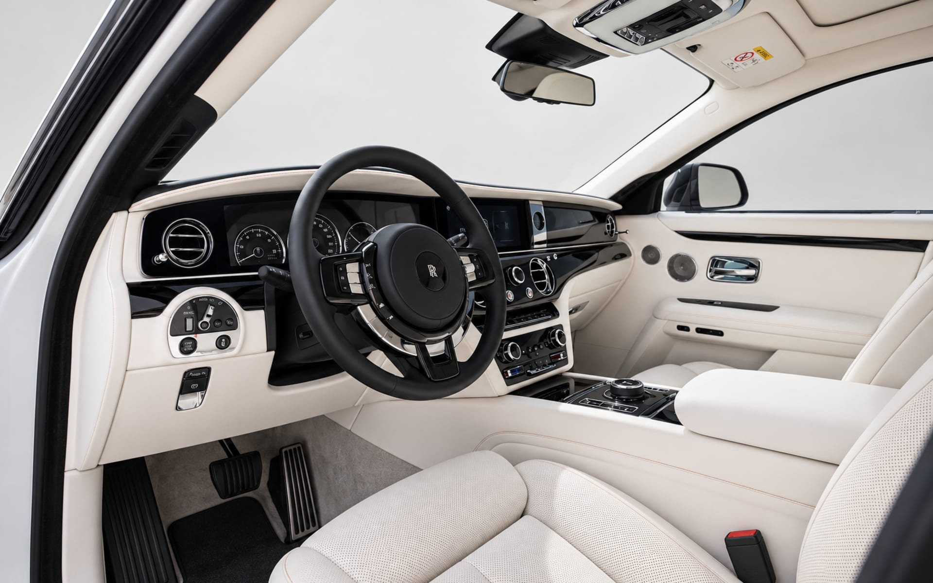 Rolls-Royce Ghost 2024 for rent in Dubai photo 4
