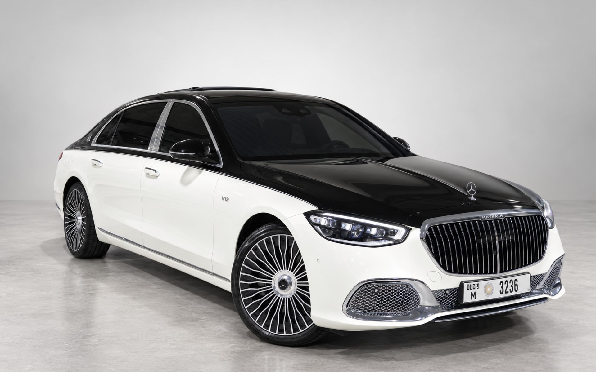 Mercedes-Benz Maybach S 680 2023 for rent in Dubai photo 1
