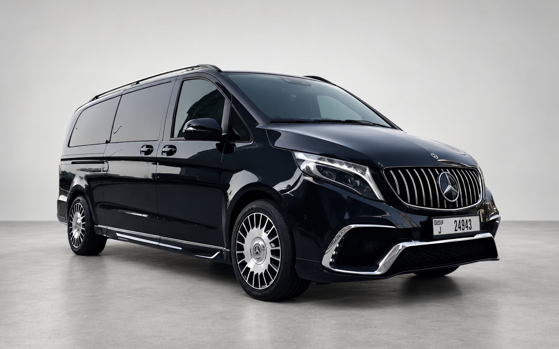Mercedes-Benz V250 image 1