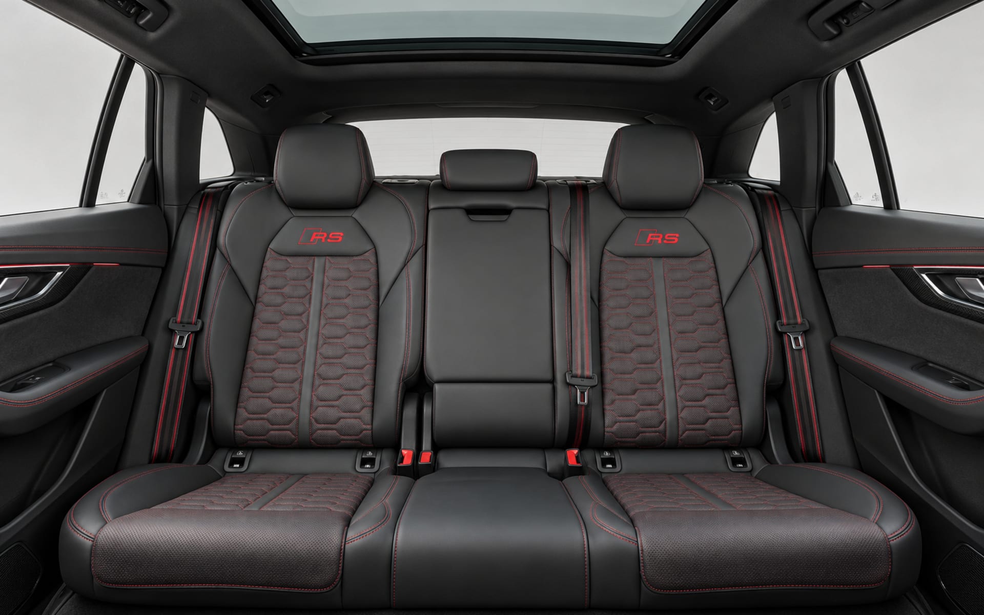 Audi RS Q8 Performance 2025 for rent in Dubai photo 7