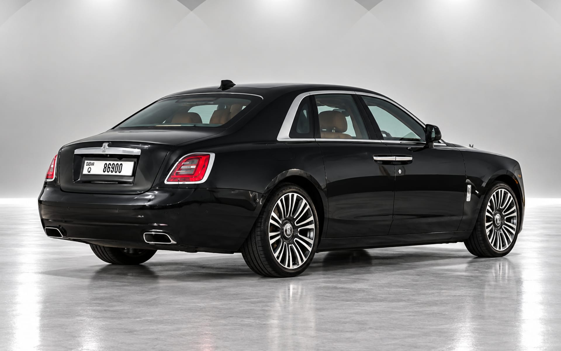 Rolls-Royce Ghost 2024 for rent in Dubai photo 3