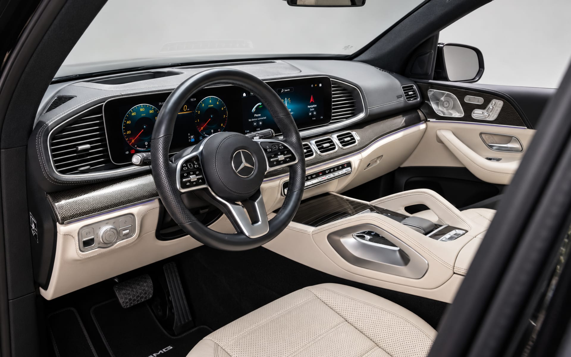 Mercedes-Benz GLE 450 AMG Line 2022 for rent in Dubai photo 4