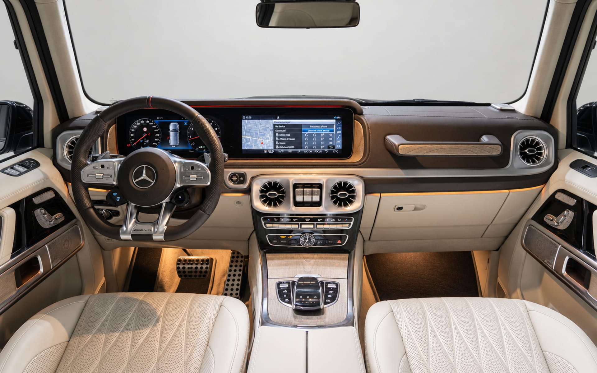 Mercedes-Benz G 63 AMG Brabus 900 Rocket Kit 2022 for rent in Dubai photo 4