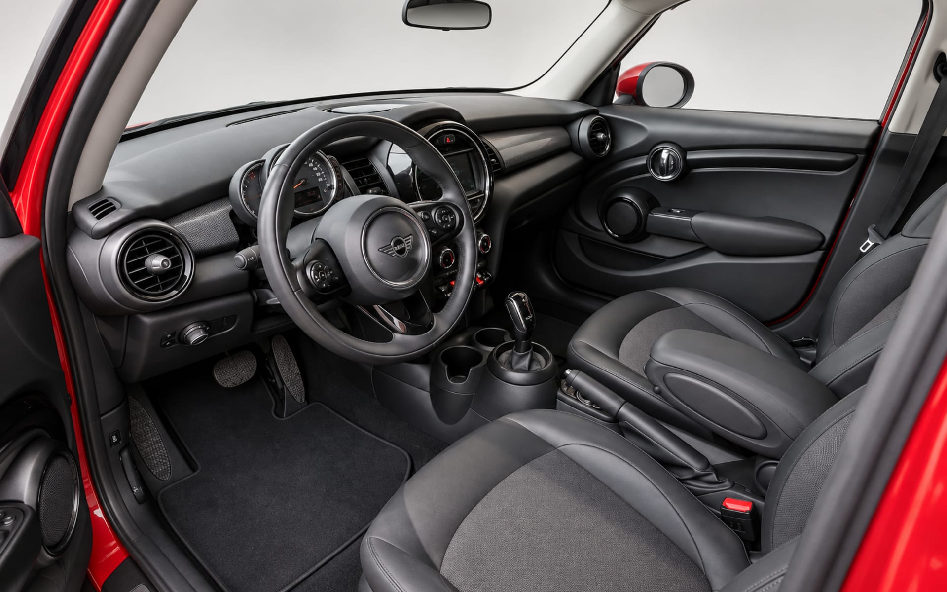 Mini Cooper 2021 for rent in Dubai photo 4
