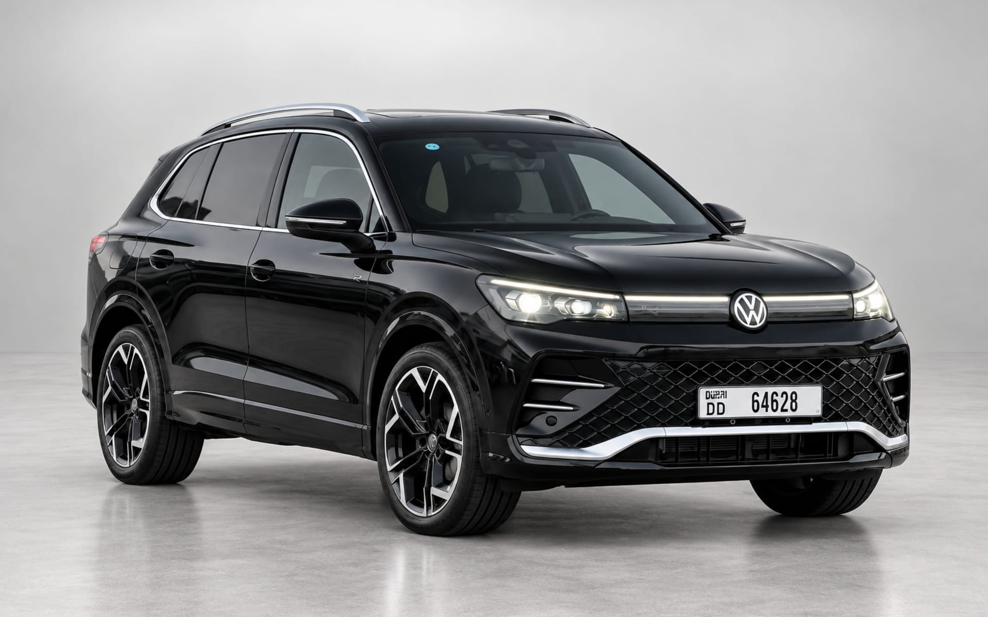 Volkswagen Tiguan R-Line 2025 for rent in Dubai