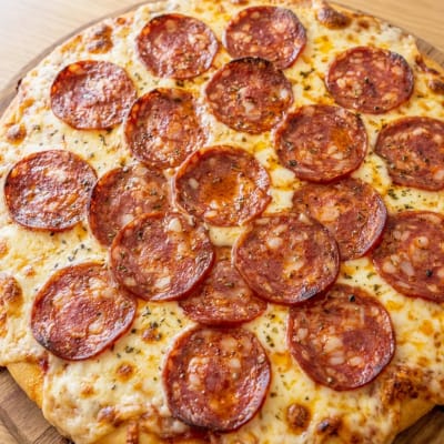 Pizza Calabresa a la Piedra