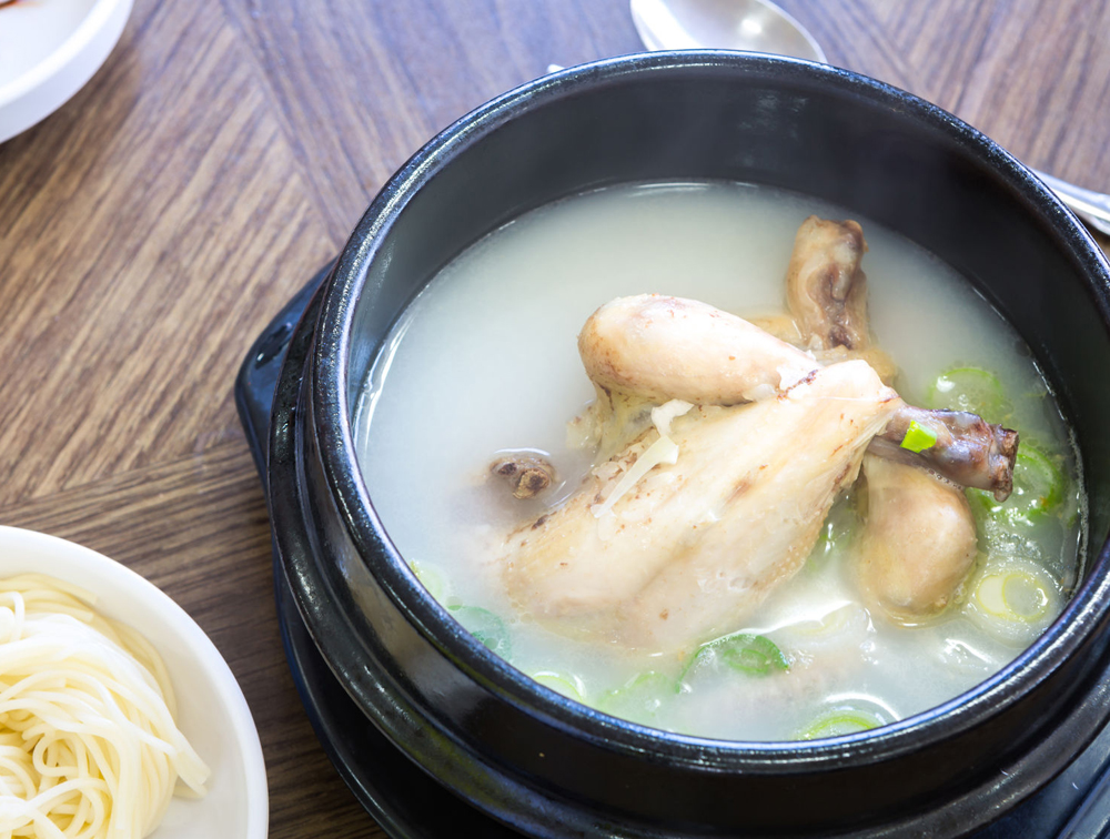 滴雞精食譜：山藥雞湯