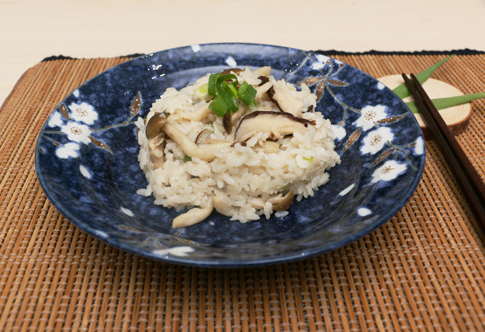 滴雞精食譜：季節野菇炊飯