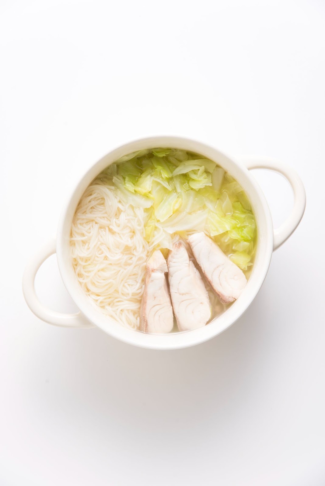  副食品時間表第二階段推薦菜單：鯛魚莧菜麵線