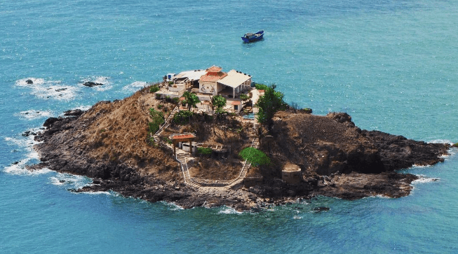 tourism-hon-ba-island-the-mysterious-underwater-road-leads-to-hon-ba-temple-3_oze9gj.png