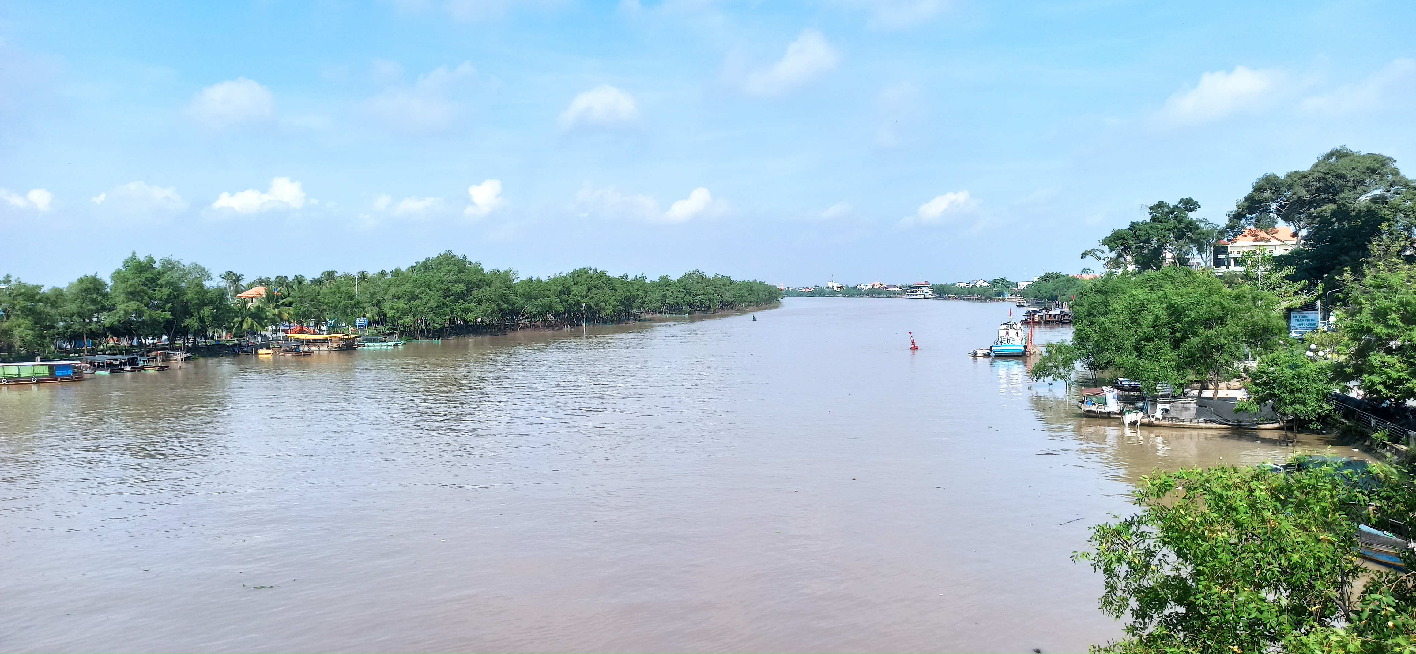 Ben_Tre_River_xepgxs.jpg