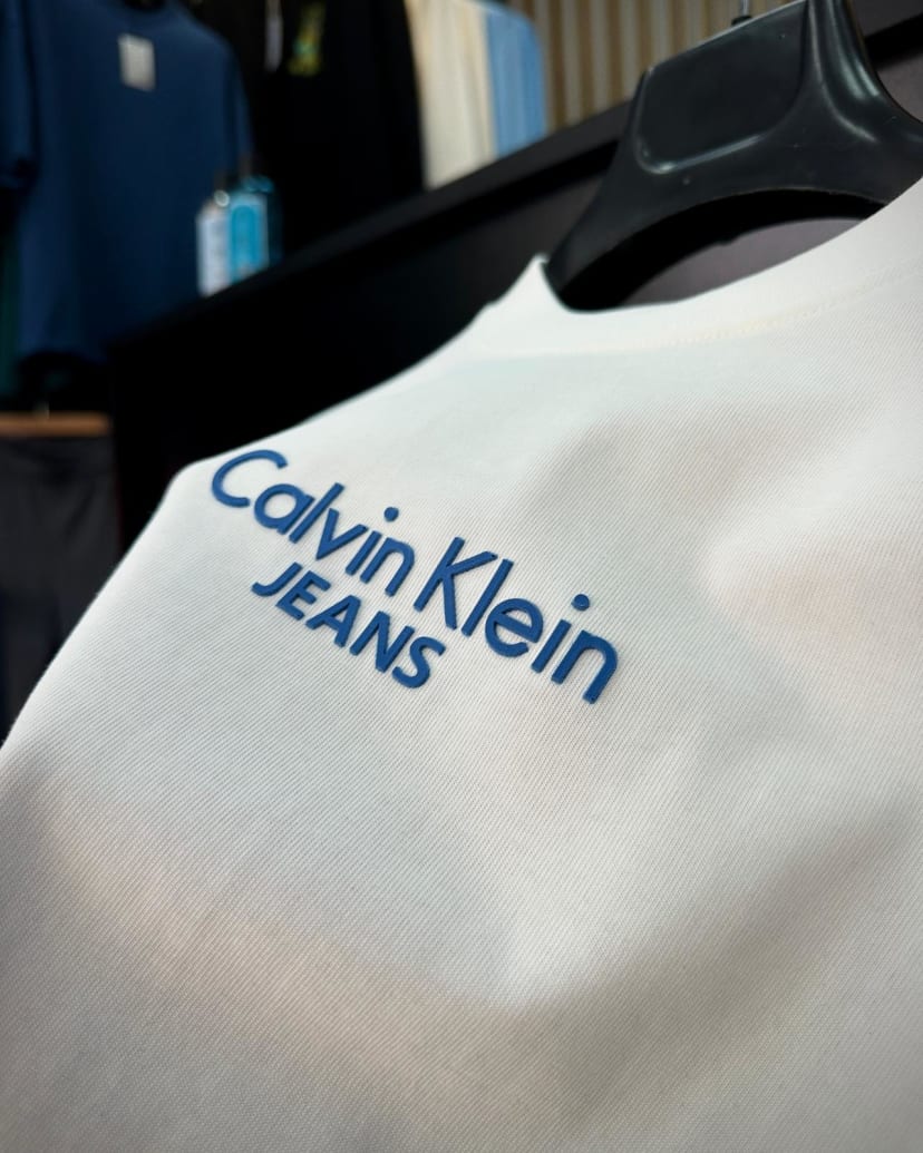 CK T-SHIRT - MAVİ YAZI DETAY T-SHIRT BEYAZ