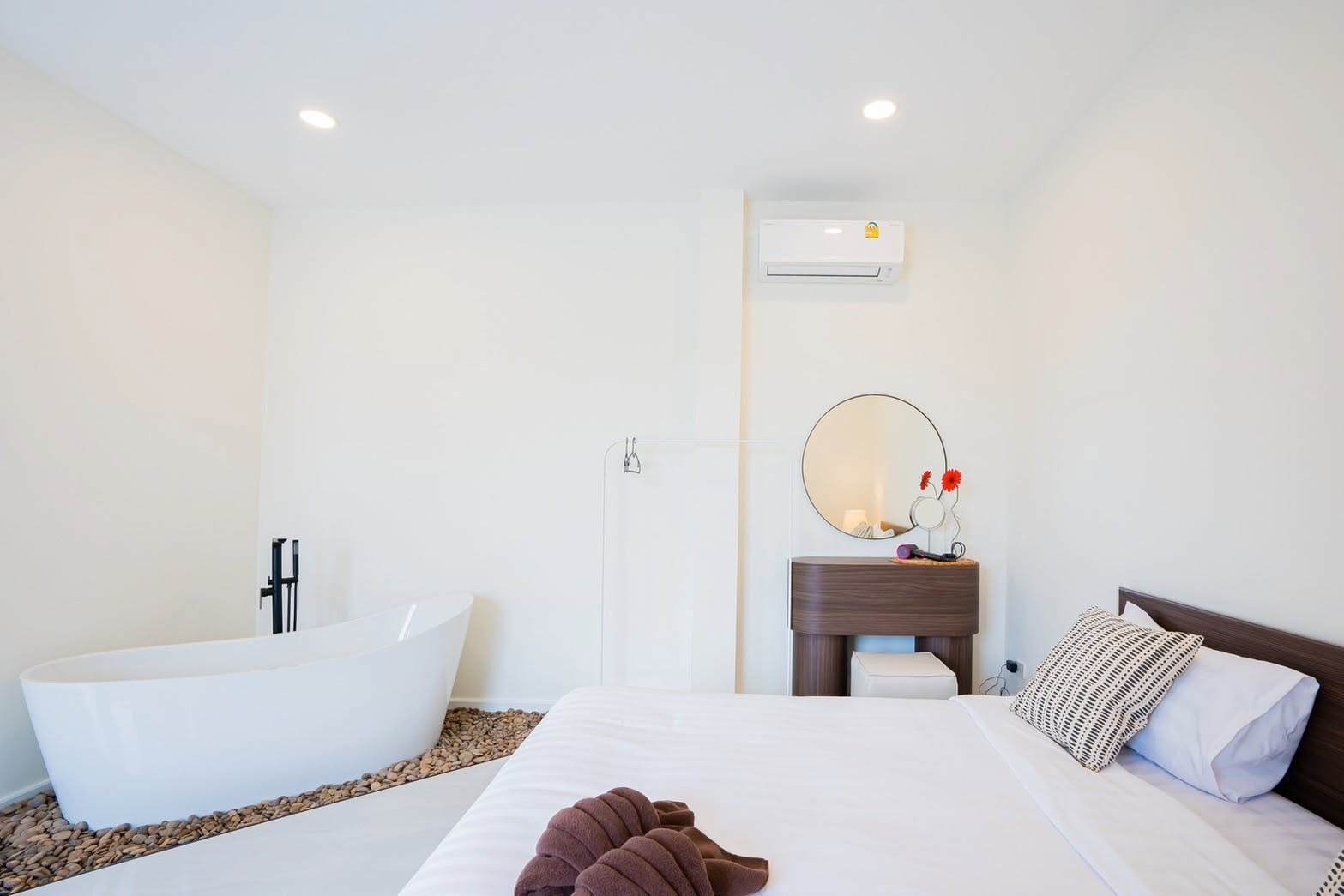 รูปเพิ่มเติมบ้านรหัส IVP-009