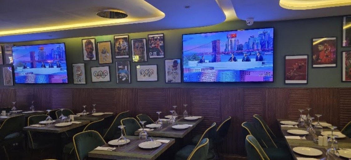 Pépère restaurant - Sport Bar - Grill — Marrakech