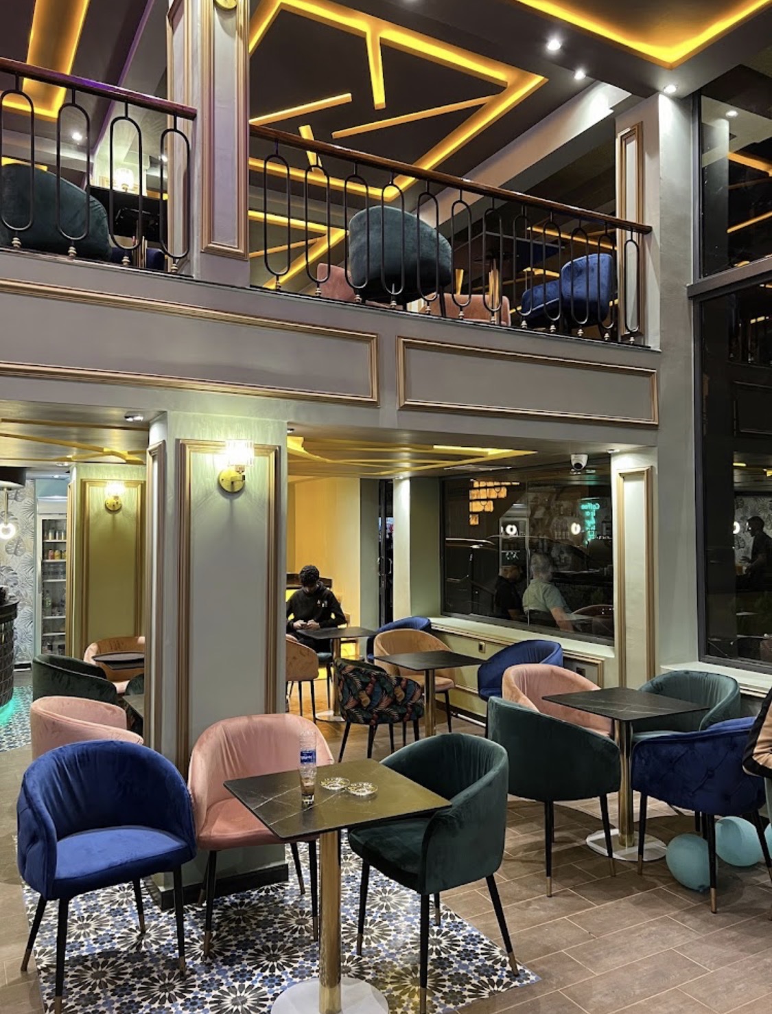 HUG : Café & Club — Khénifra