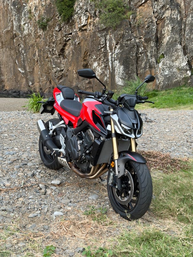QJ MOTOR 800 SRK — location à La Réunion