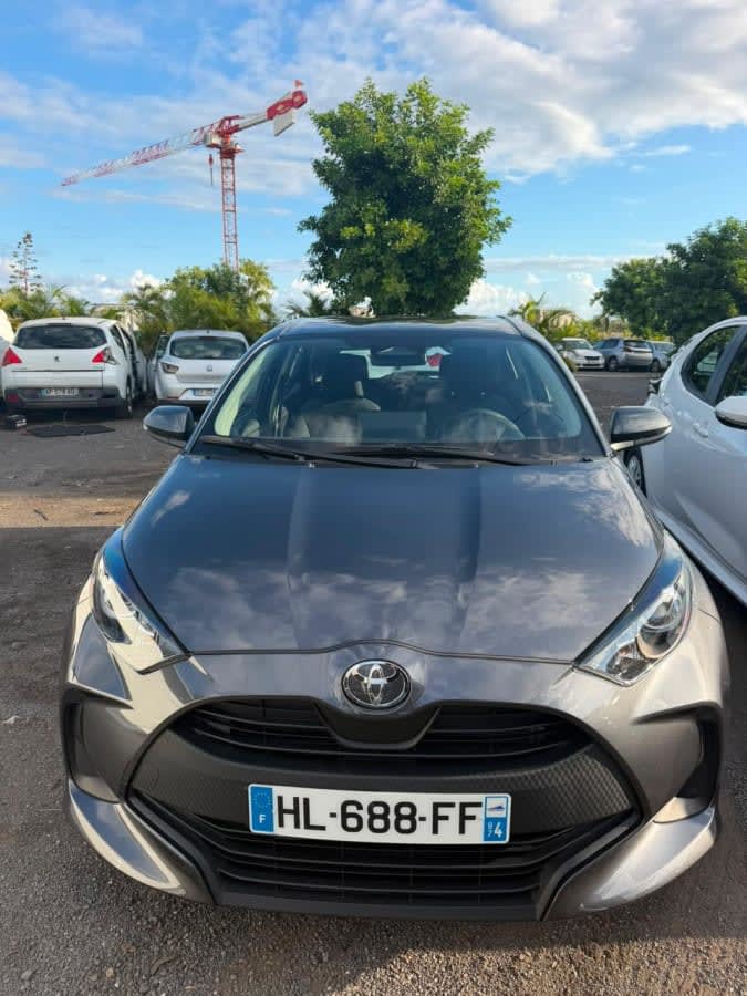 Toyota Yaris Hybrid — location à La Réunion
