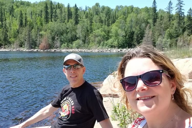 Selfie at first stop at river on Silver Falls Trail