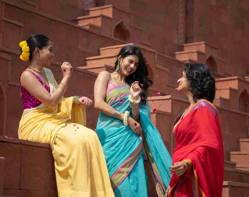 サリーの巻き方体験（女性に人気）