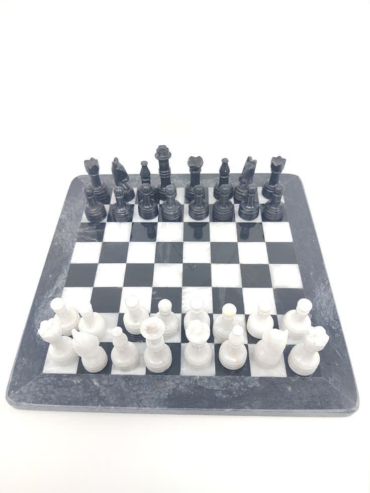Luxury Hand-Carved Marble Chess Set – Mauno’s Decor Solid Stone Game Board & Weighted Pieces (Black & White)