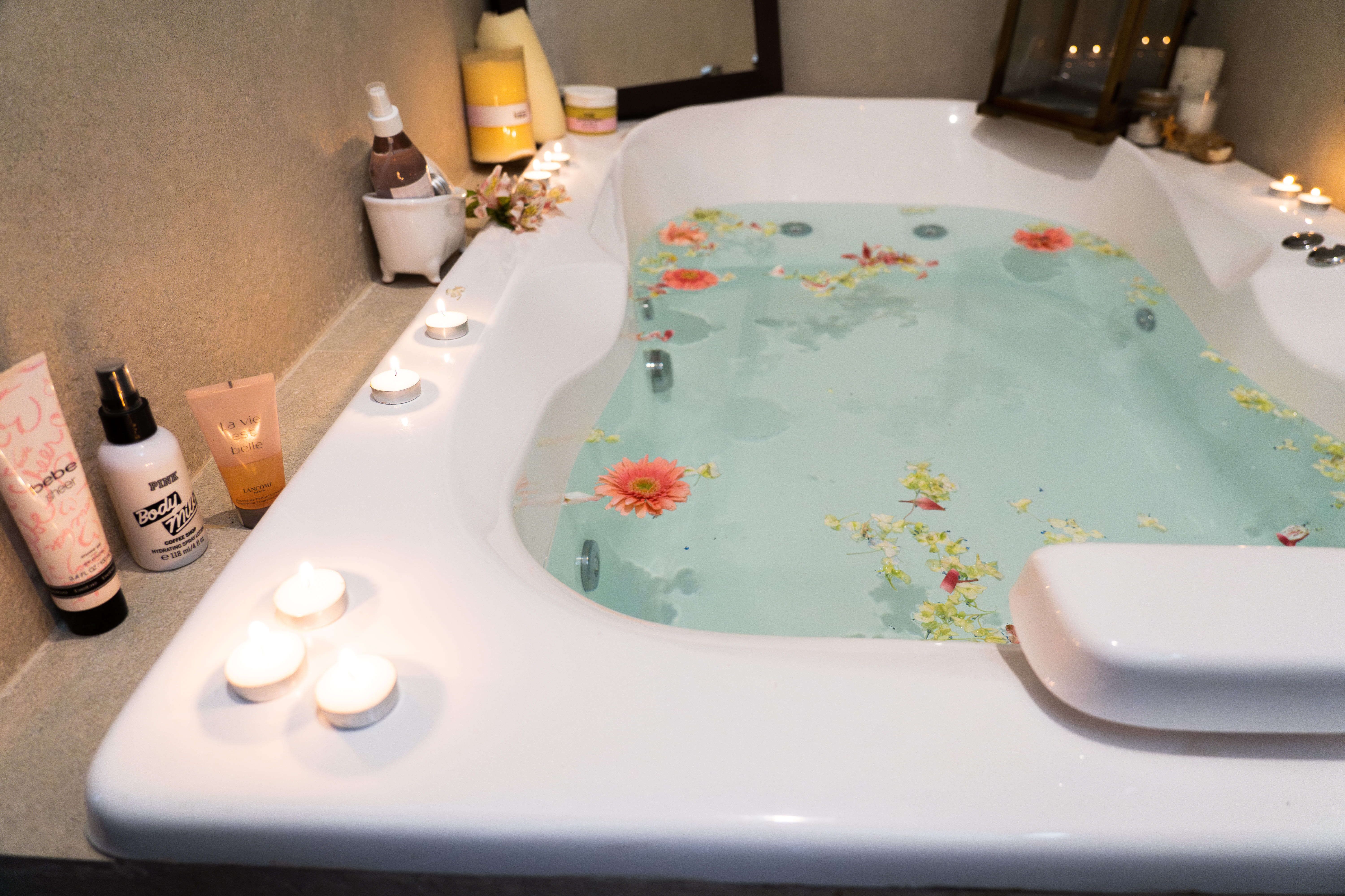 tina en esclusiva torre de departamentos