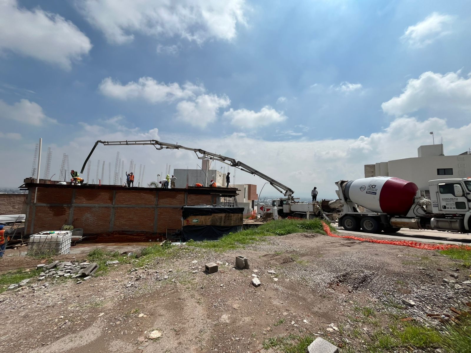 Colado de losa de entrepiso de casa