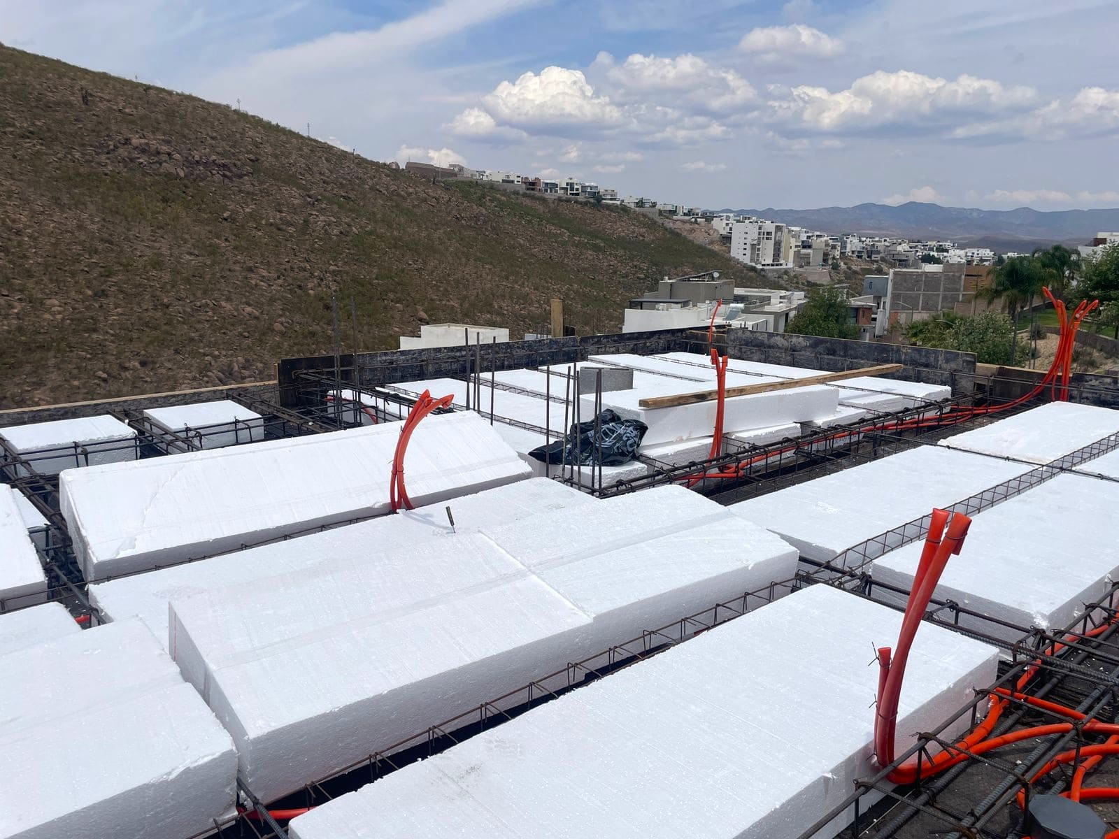 Hermosa vista a la ciudad desde la obra.