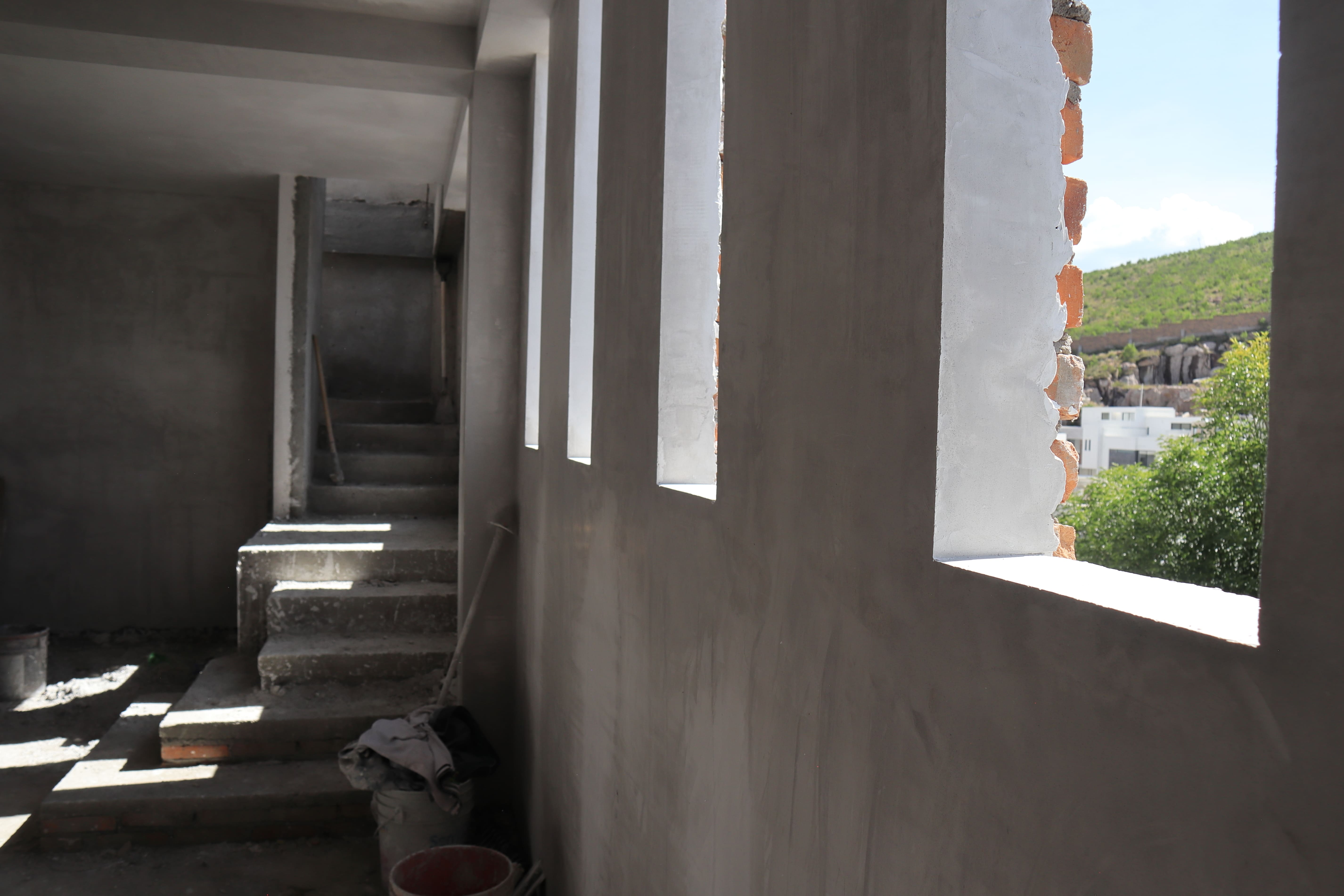 Obra blanca en sotano