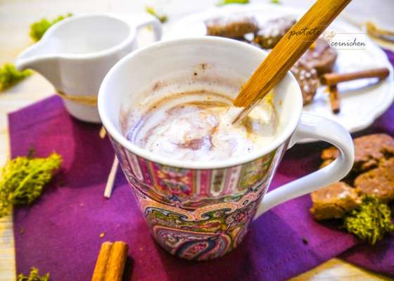 Chocolat chaud vegan aux épices – Spécial Noël