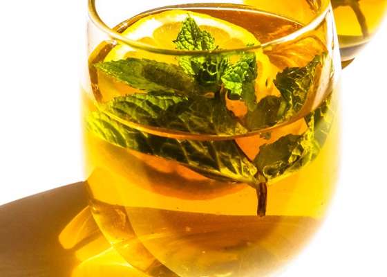 Thé glacé à la menthe