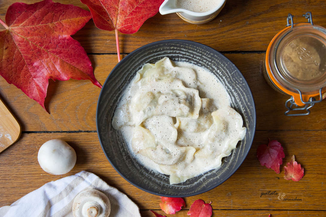 Ravioles vegan aux champignons et châtaignes, sauce noisette