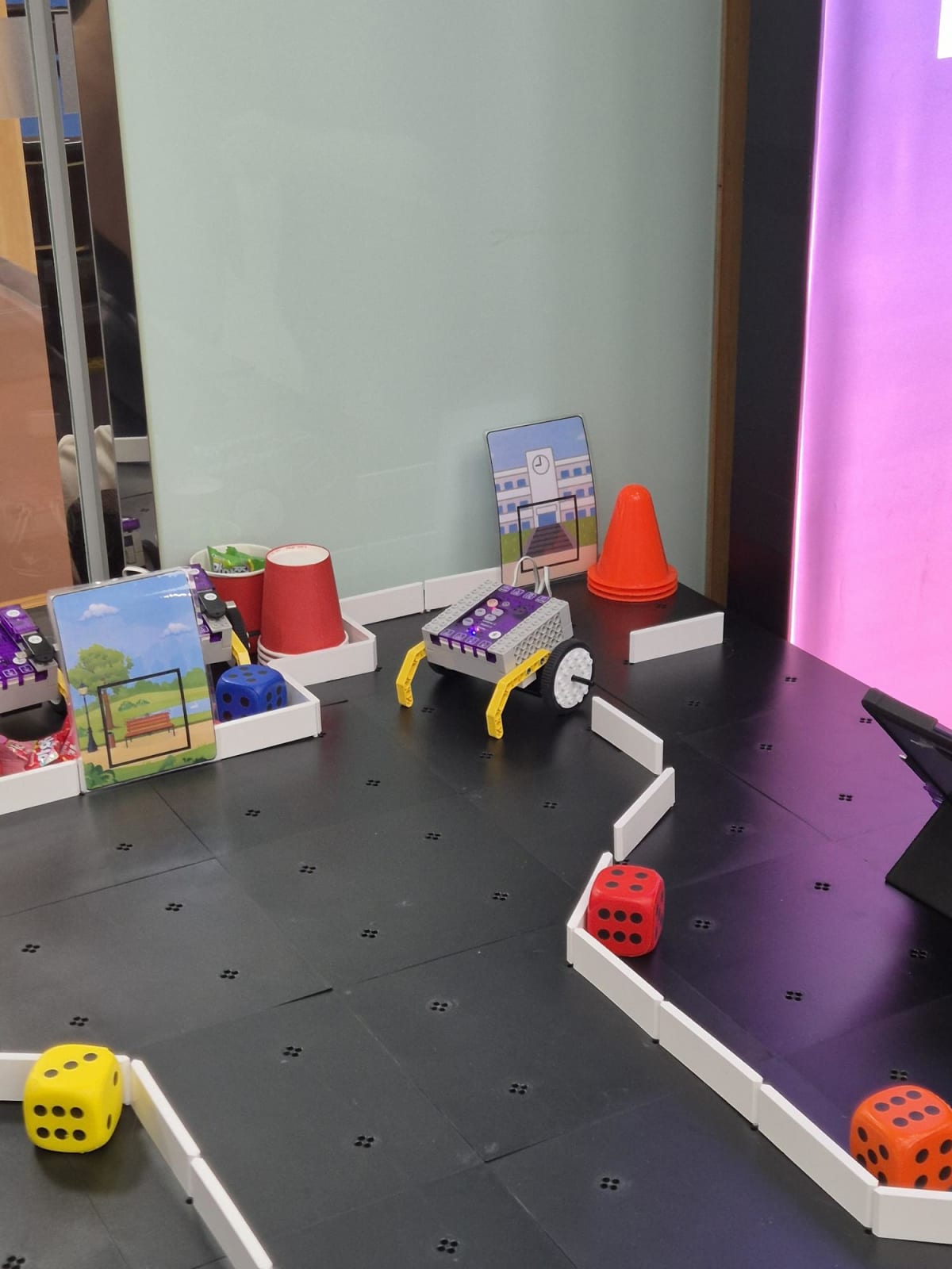 네오봇과 풍선 터트리기_03.jpg