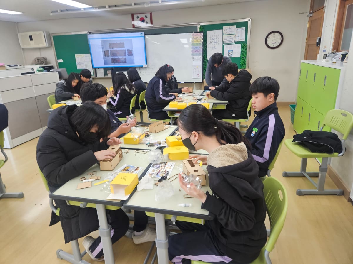 KakaoTalk_20251218_122246727_06