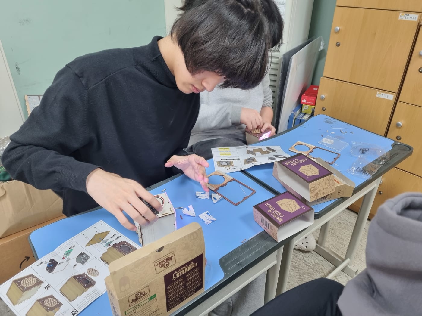 스마트폰과 직접 만든 스피커를 성공적으로 페어링하는 모습