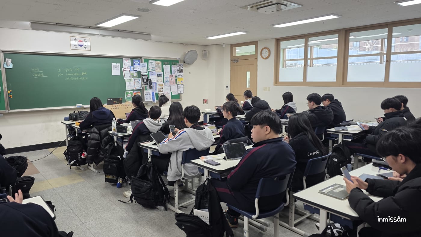 세밀한 묘사를 통해 생성된 고품질의 인물 이미지