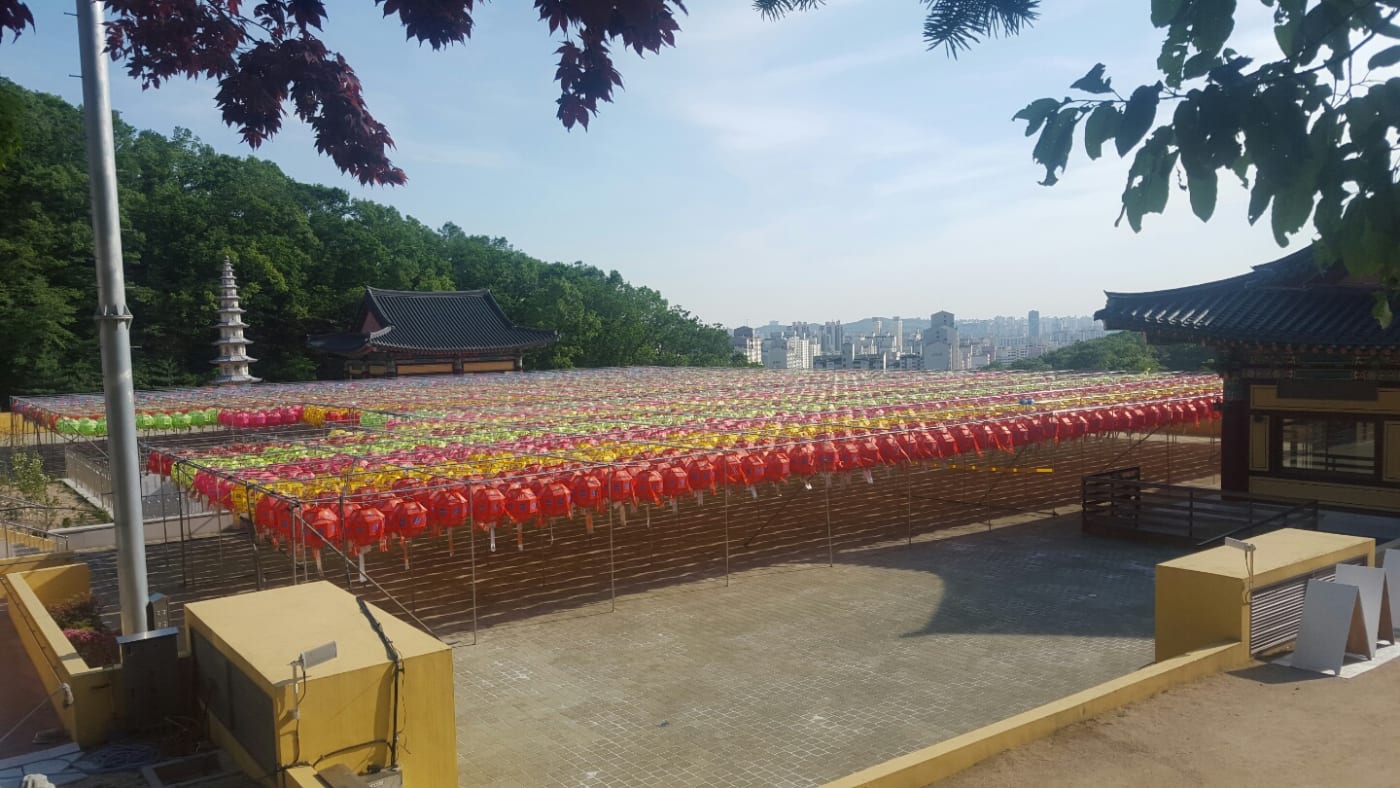 대규모 연등 지지 구조물