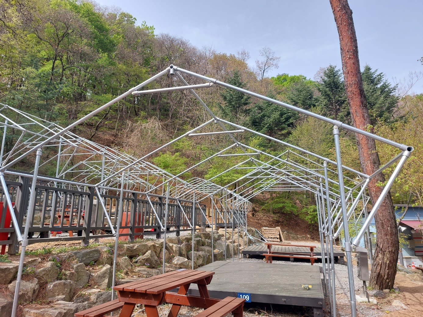 PINNECT 야외 텐트 프레임 시공