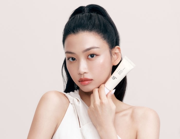 Do You Get Prettier After Visiting Korea? The Success Secret Behind the K-Beauty Craze Sweeping Overseas Social Media