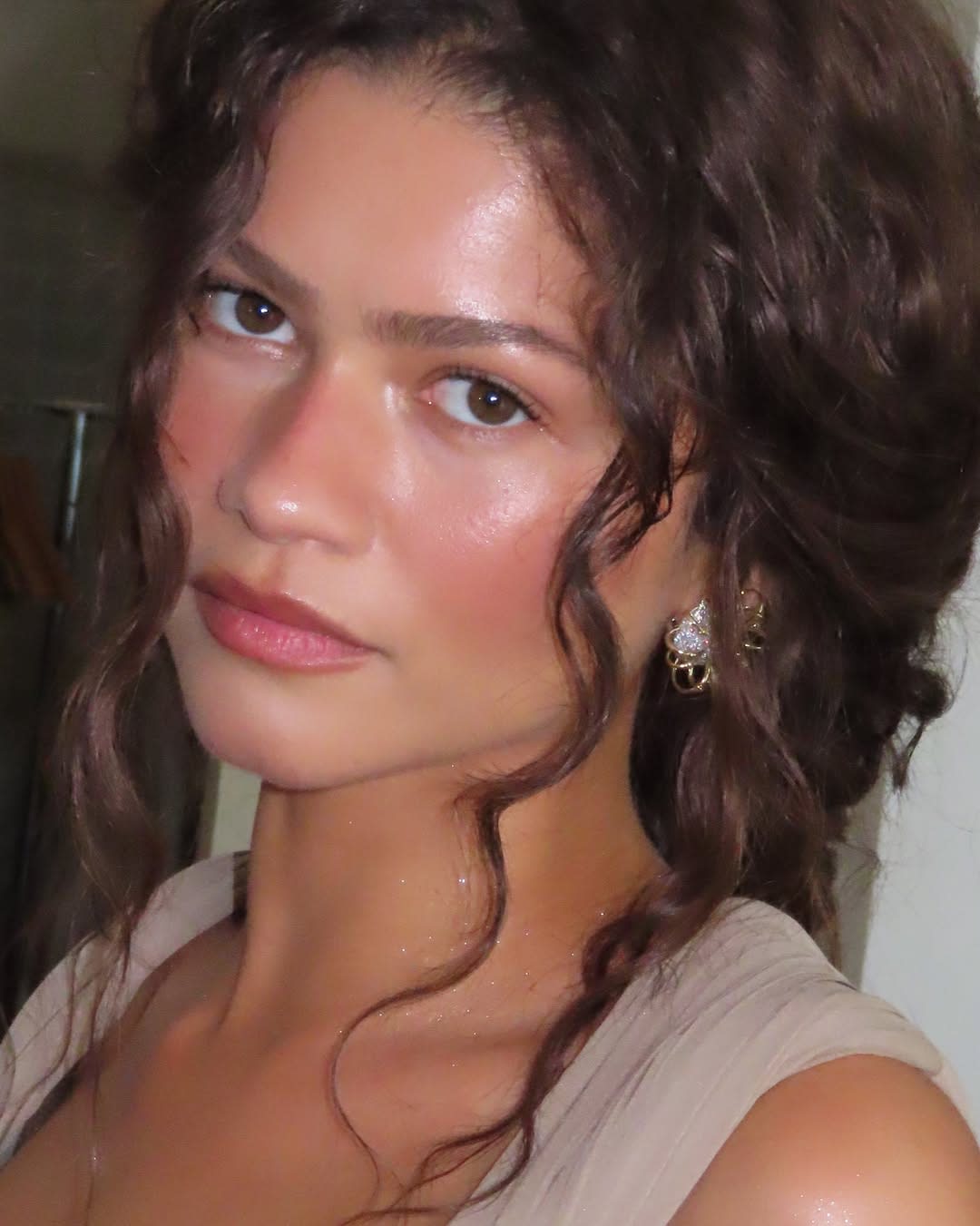 Zendaya vibrant ‘Prada Touch Blush’ look