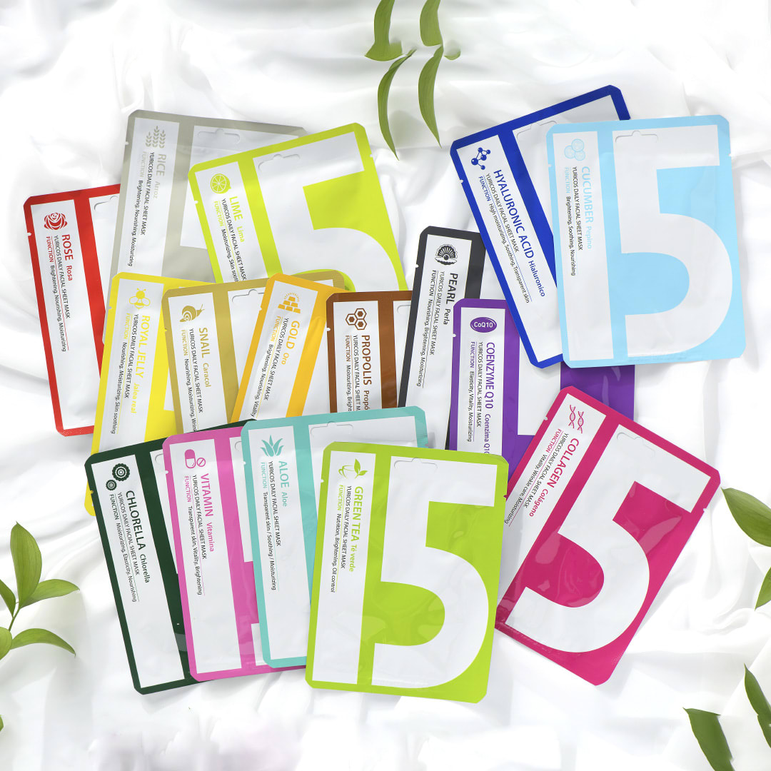 Mask pack packages in various colors that can be chosen according to daily skin condition