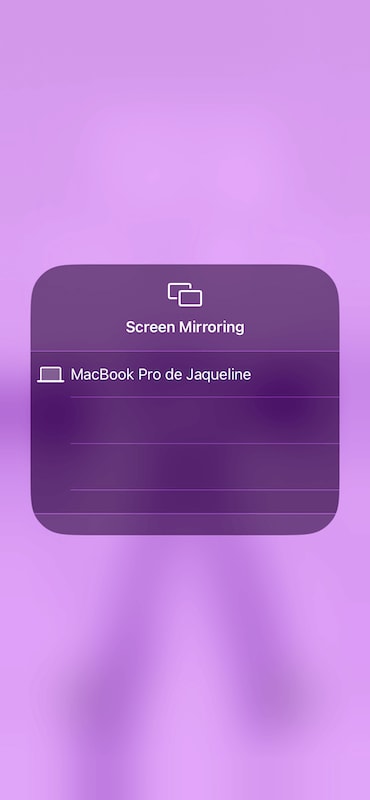 Screen mirroring iPhone panel